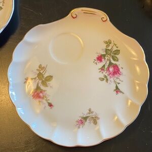 Elegant Floral Scalloped Snack Plate